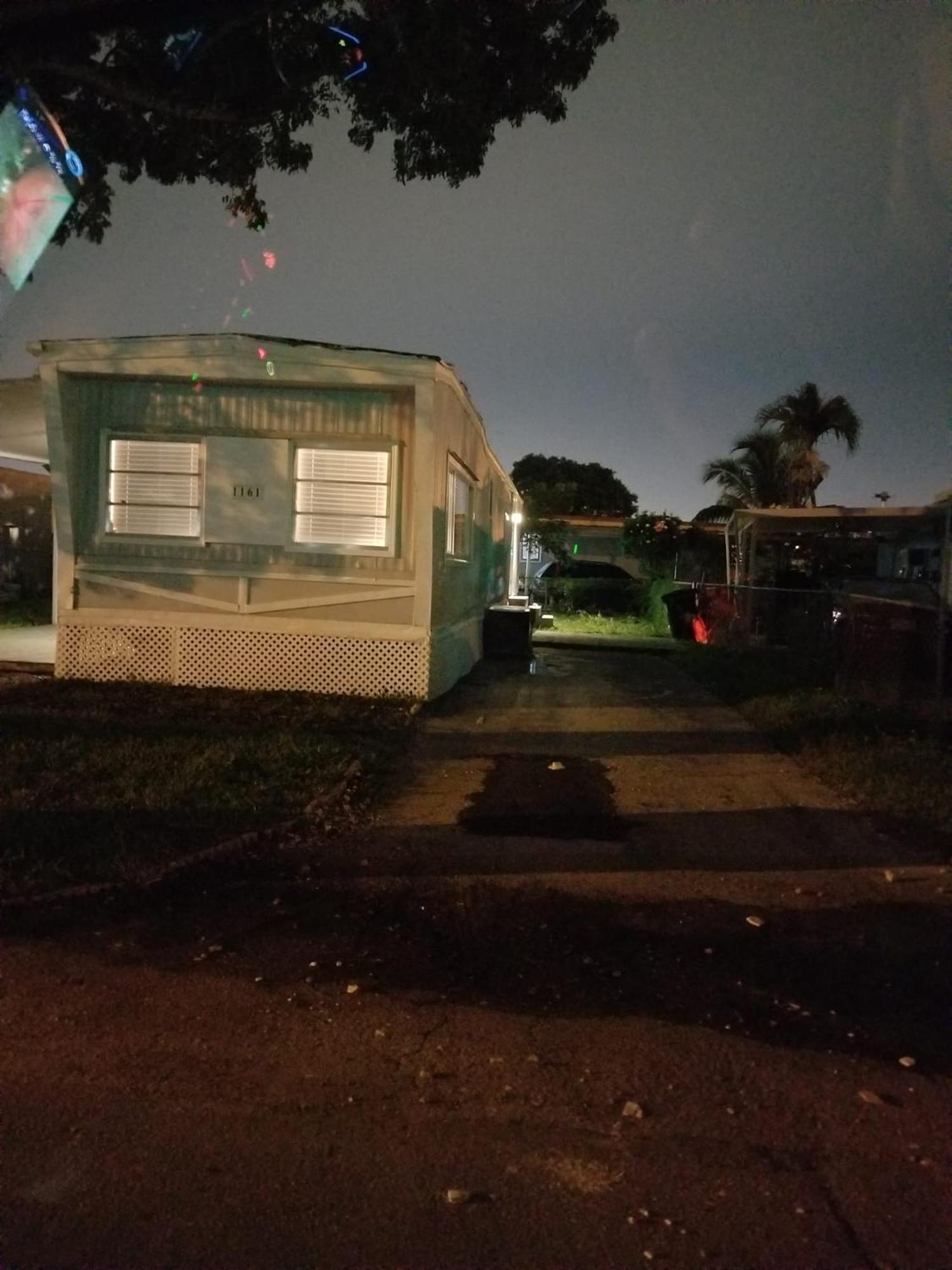 1161 Studio 1 Miami Tamiami Exterior photo